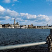 Antwerpen gezien vanaf de Schelde